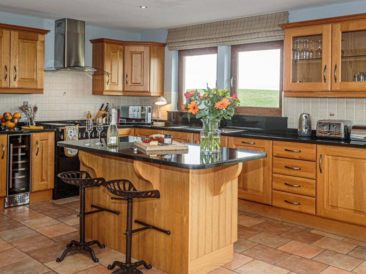 Corsewall Castle Farm Lodges Kirkcolm Ngoại thất bức ảnh